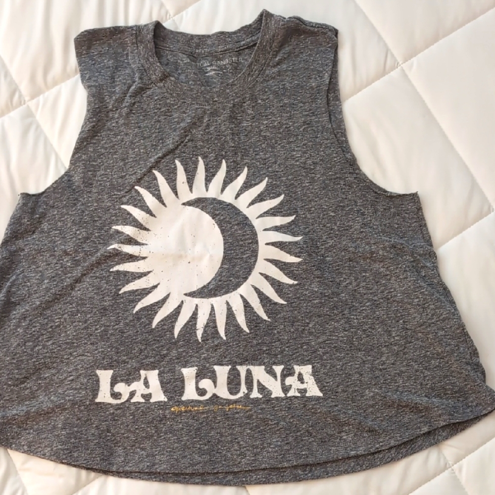 Gray Sleeveless Top with Sun and Moon Design